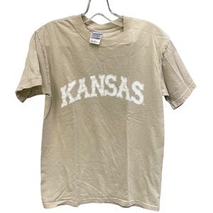 Gildan Activewear KANSAS Unisex Short Sleeve Tan Graphic Tee Size Small